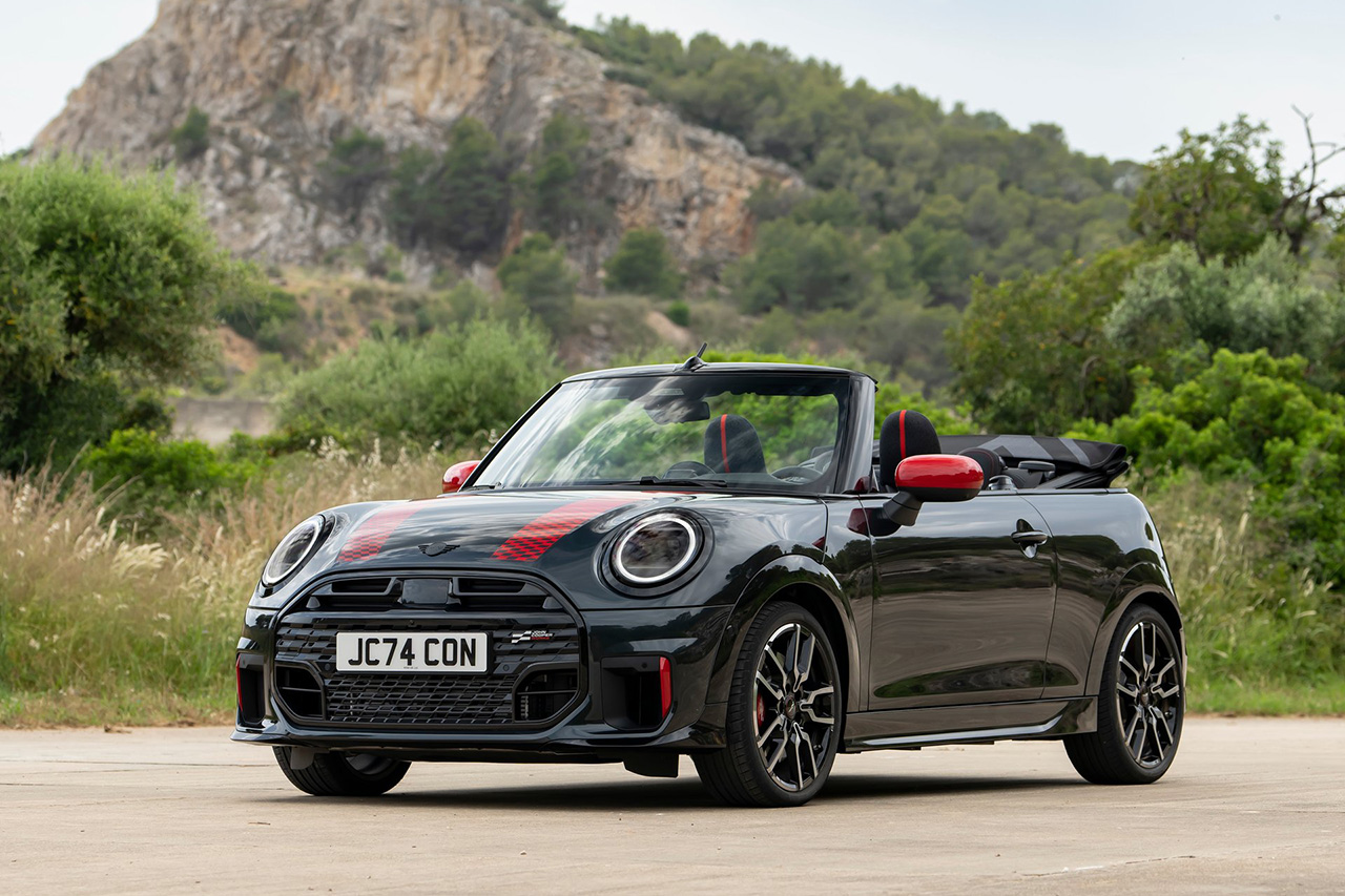 Mini-John_Cooper_Works_Convertible-2025-HD-cddce2b81c7a9179553b6d3624bbb0eb82427acdf.jpg