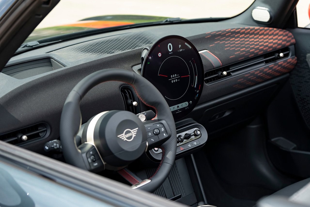Mini-John_Cooper_Works_Convertible-2025-HD-a801c8ab1c7aa3a626e7303c096463edce401ace1.jpg